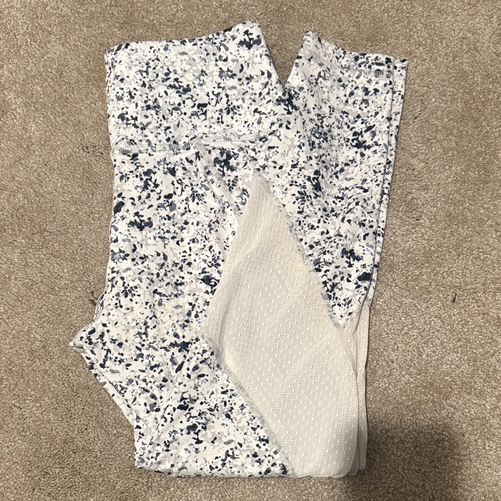 Athleta Navy and White salutation leggings